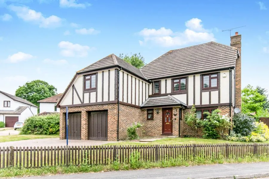 5 bed house to rent, Kerris Way, Earley, RG6