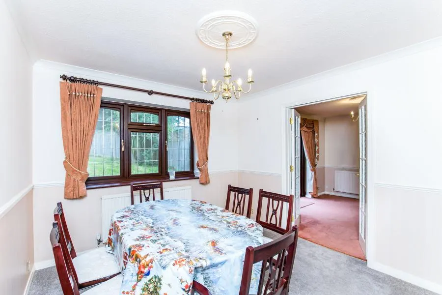 Kerris Way, Earley, RG6, photo 3