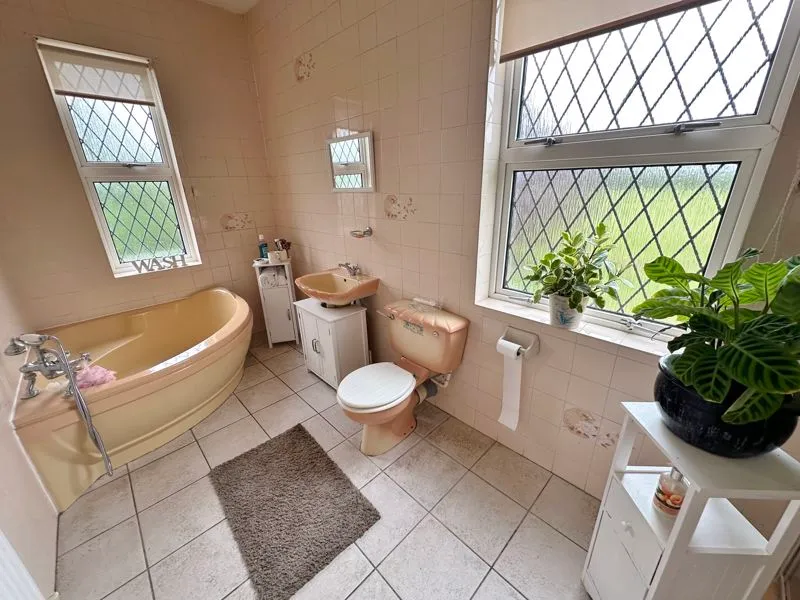 Peartree Lane, Bulphan, RM14, photo 17