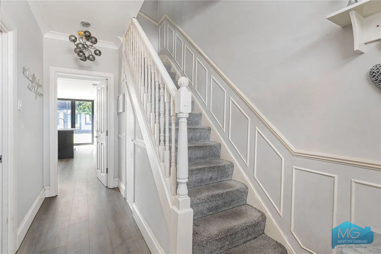 Petworth Road, London, N12, photo 17