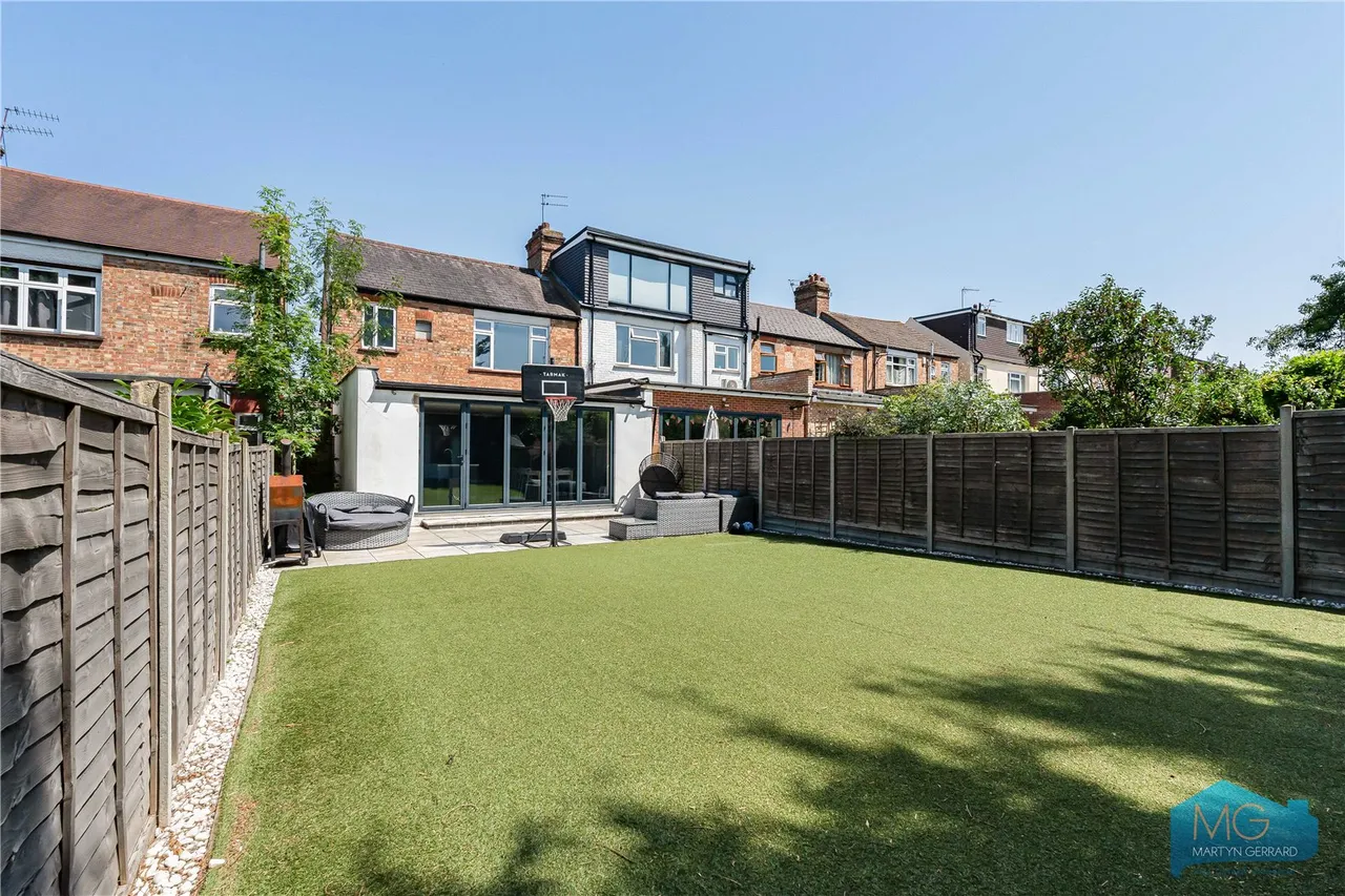 Petworth Road, London, N12, photo 26