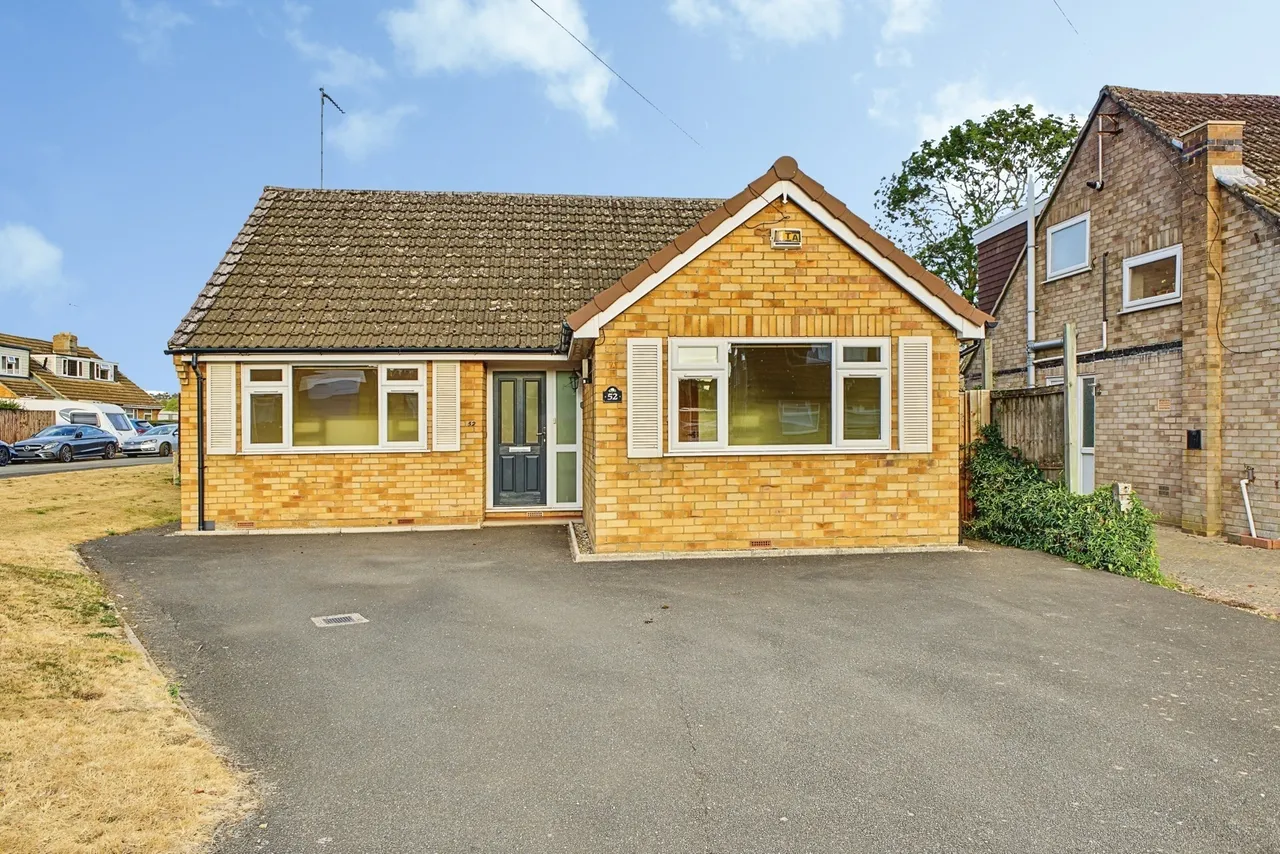 3 bed house for sale — Carrs Way, Harpole, Northampton, Northamptonshire, NN7