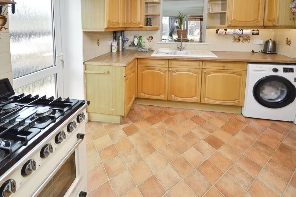 Aveling Close, Hoo, Kent, ME3, photo 4