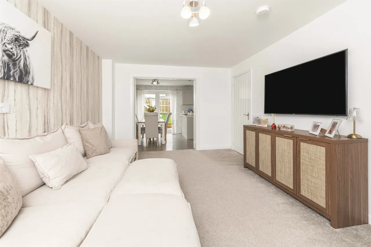 Fieldway Rise, Huddersfield, HD4, photo 5