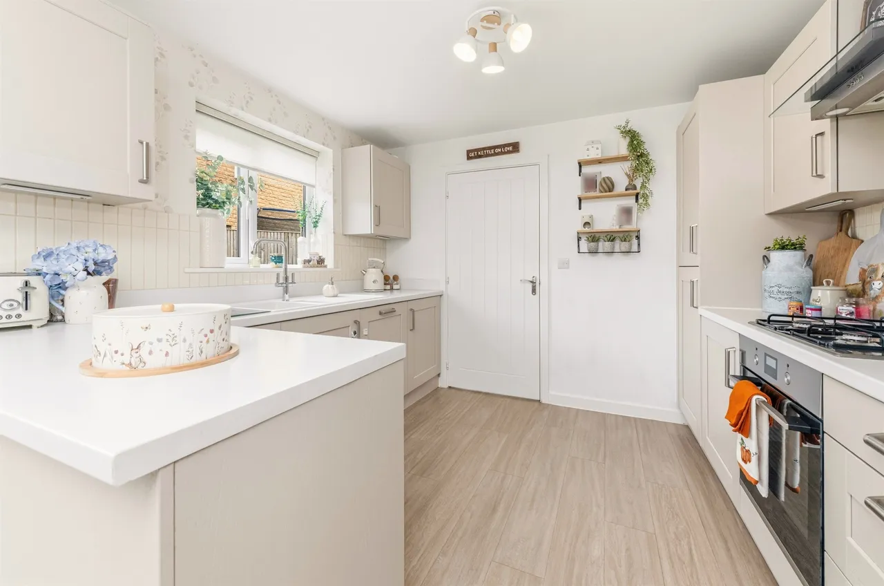 Fieldway Rise, Huddersfield, HD4, photo 9