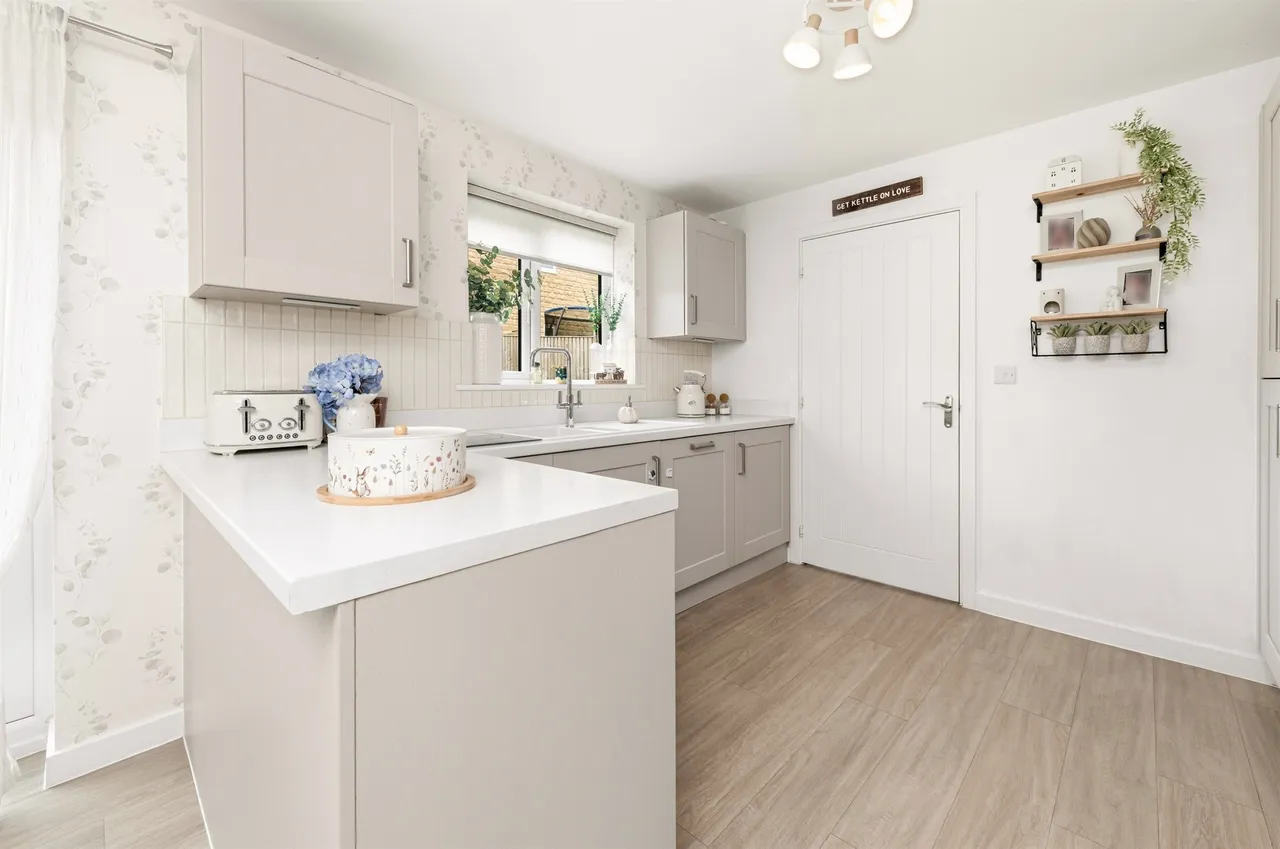Fieldway Rise, Huddersfield, HD4, photo 7