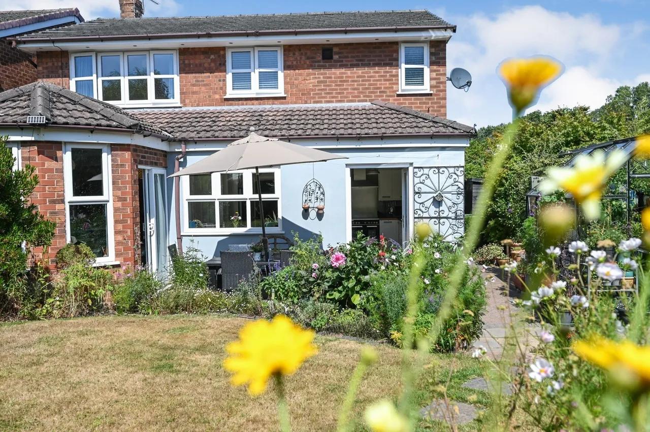Tragan Drive, Penketh, Warrington, Cheshire, WA5, photo 2