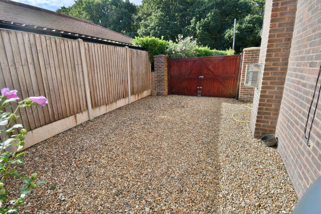 Marlswood, BH21, photo 29