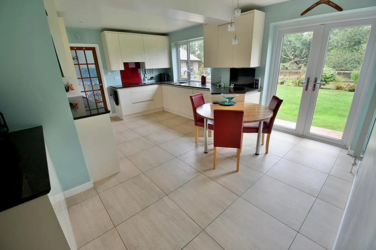 Marlswood, BH21, photo 8