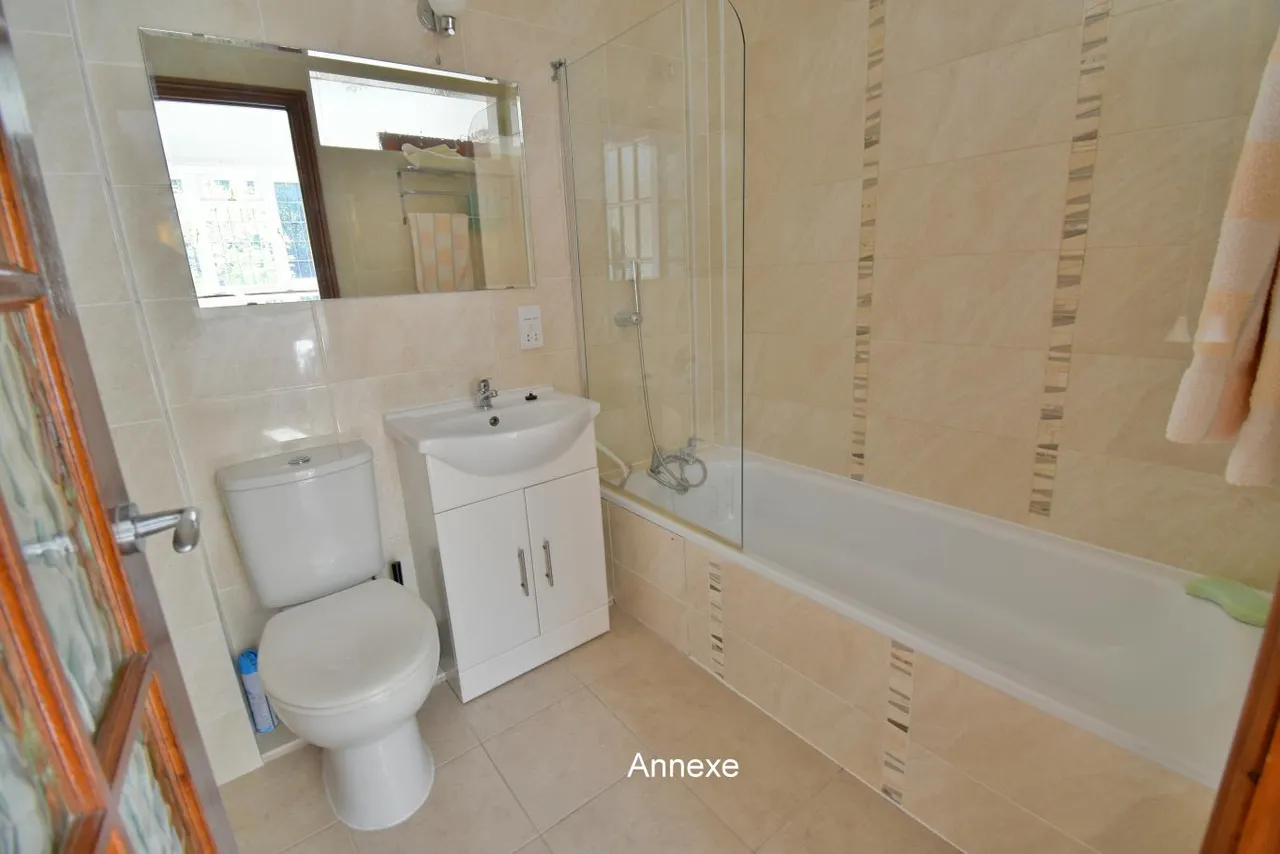 Marlswood, BH21, photo 5