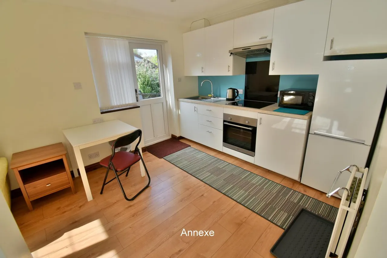 Marlswood, BH21, photo 2