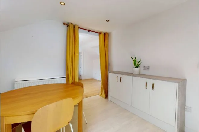 Sunnyhill Road, London, SW16, photo 4