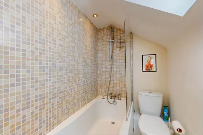 Sunnyhill Road, London, SW16, photo 8