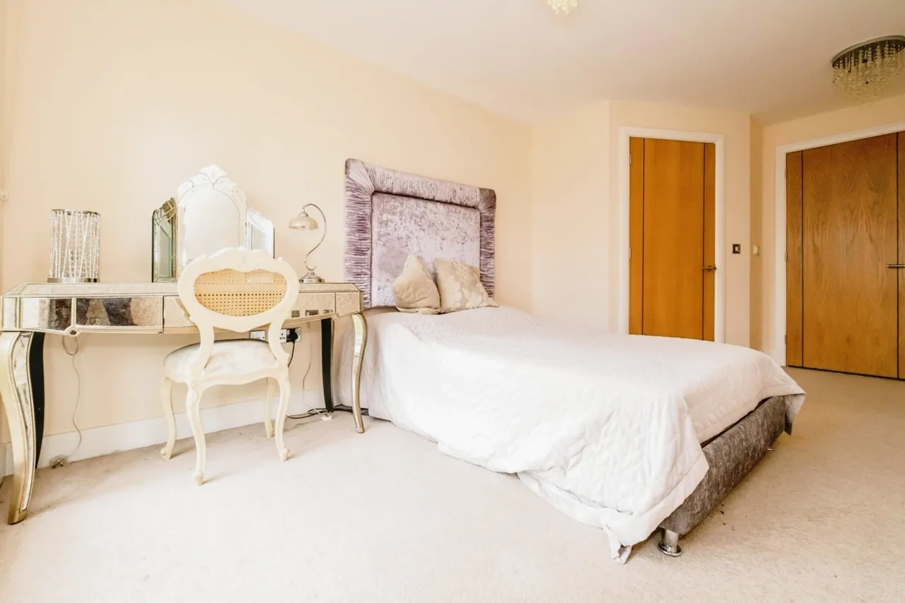 Warwick Road, Solihull, B91, photo 9