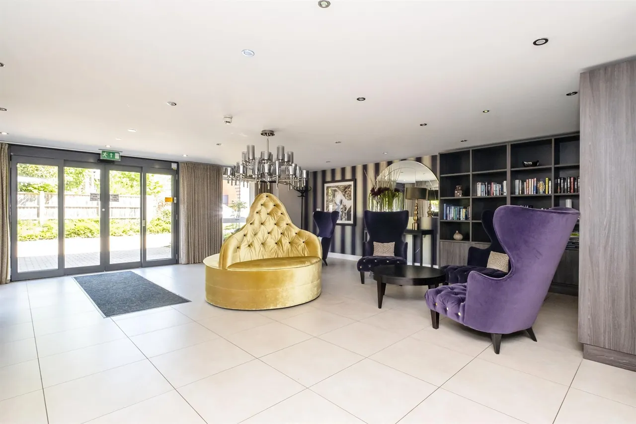 Warwick Road, Solihull, B91, photo 4