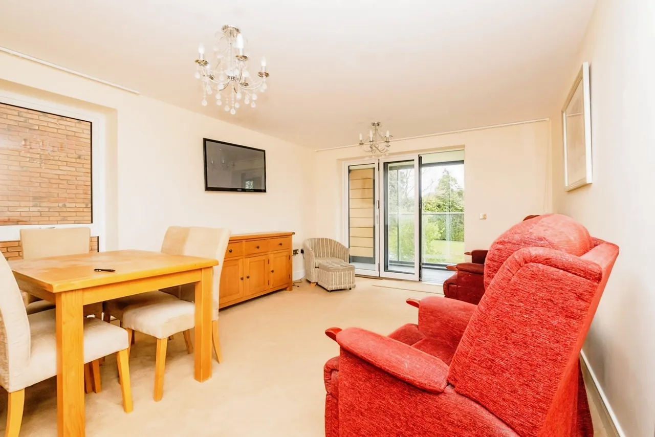 Warwick Road, Solihull, B91, photo 3