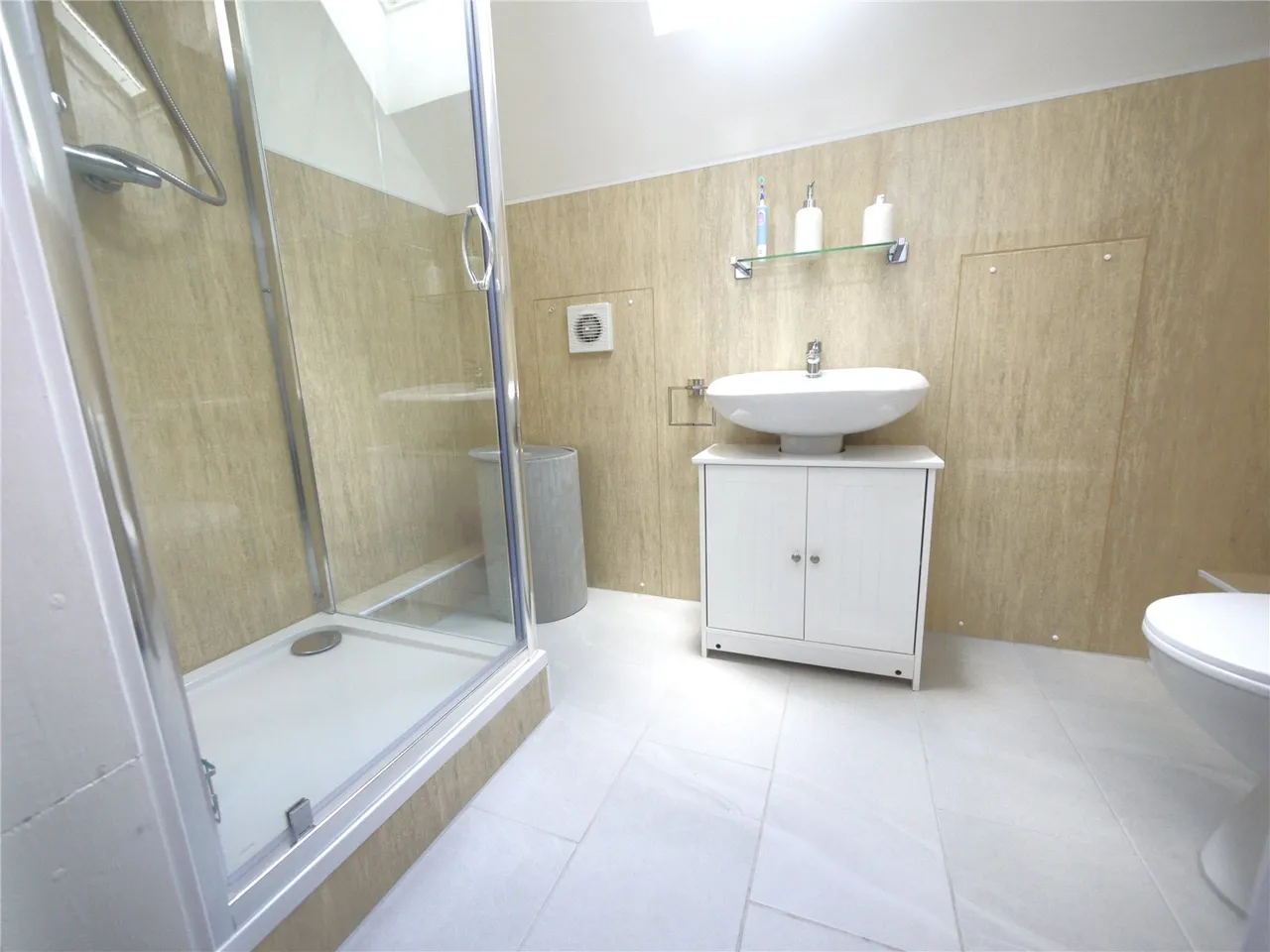 High Street, Ongar, CM5, photo 7