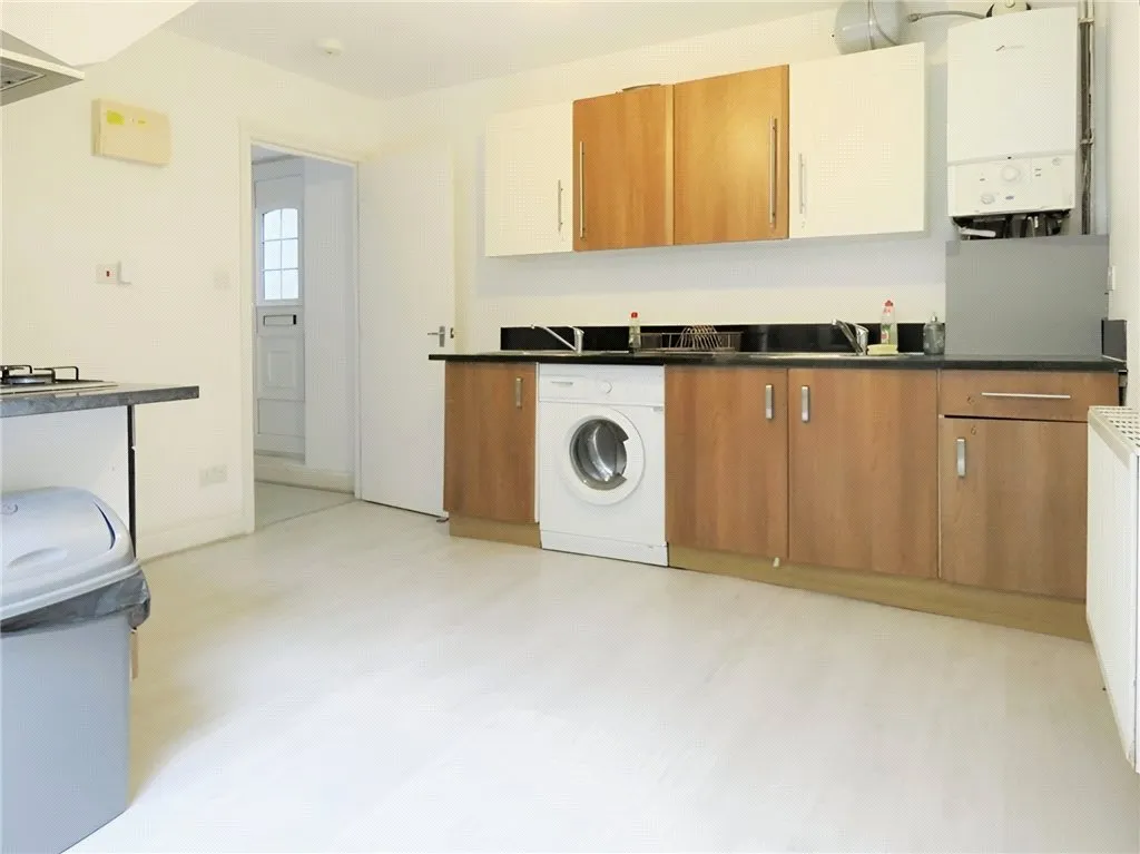 Cavendish Road, London, SW19, photo 3