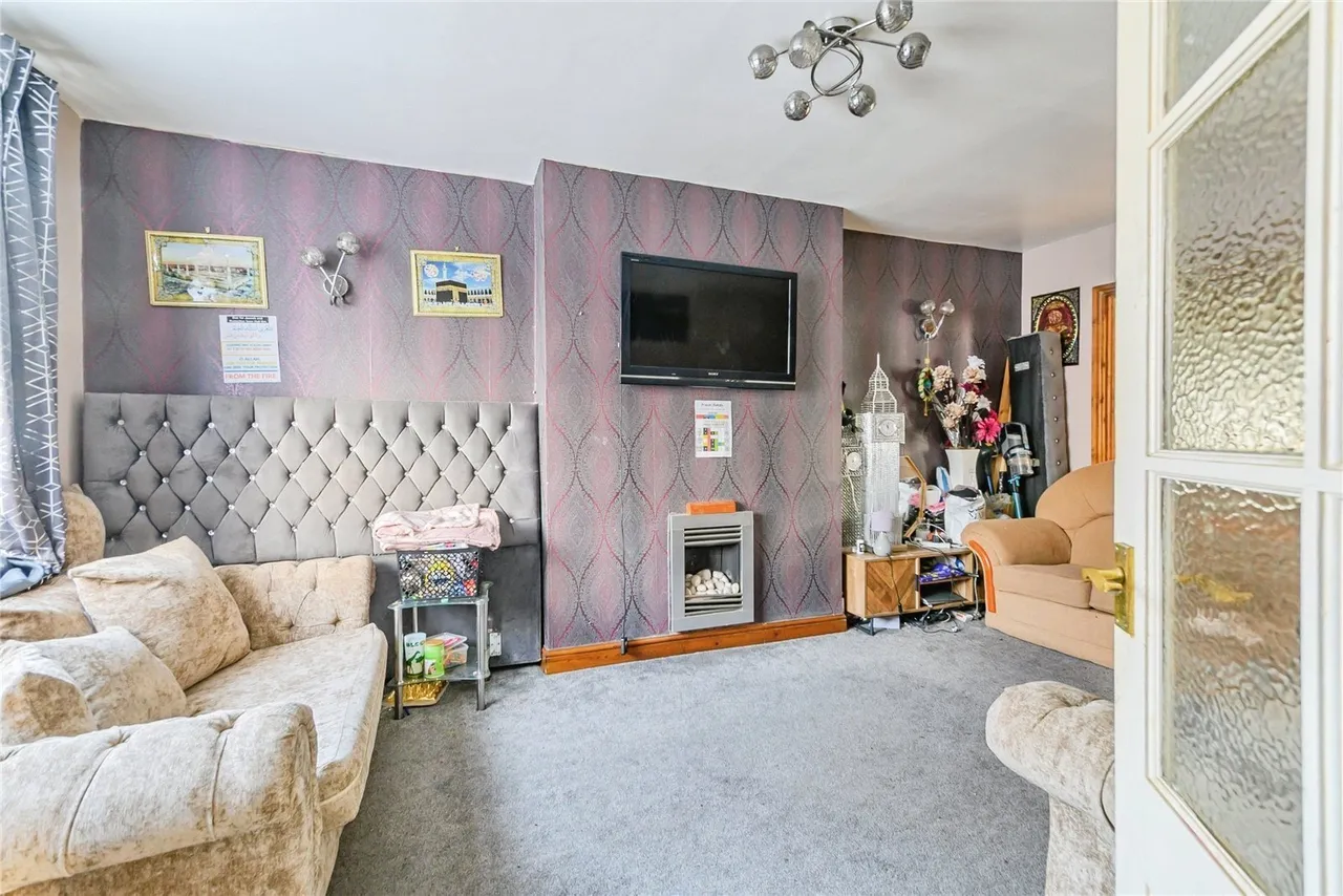 Middlesex Drive, Bury, BL9, photo 2