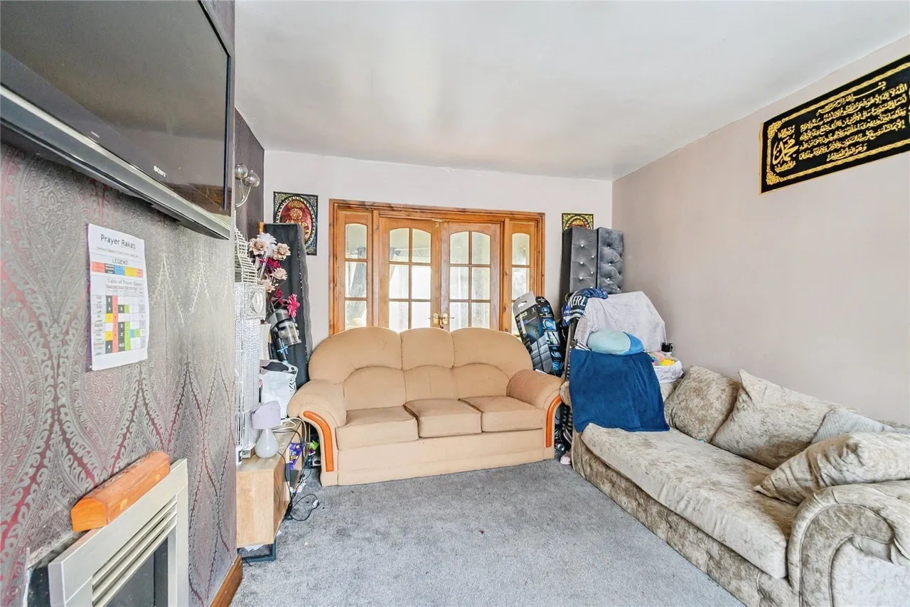 Middlesex Drive, Bury, BL9, photo 3
