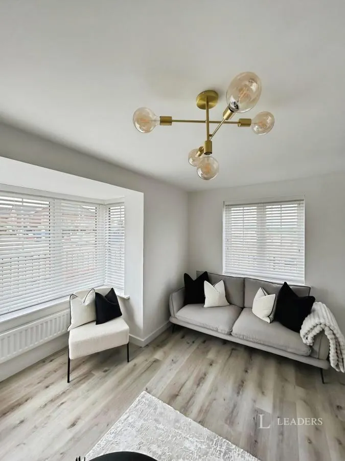 Fields Avenue, Halewood, L26, photo 3
