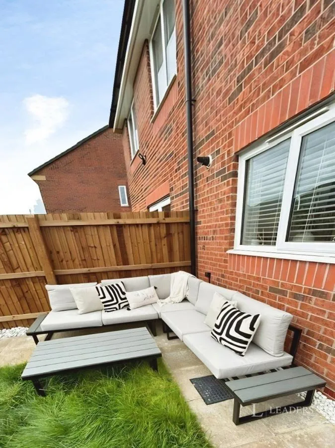 Fields Avenue, Halewood, L26, photo 26