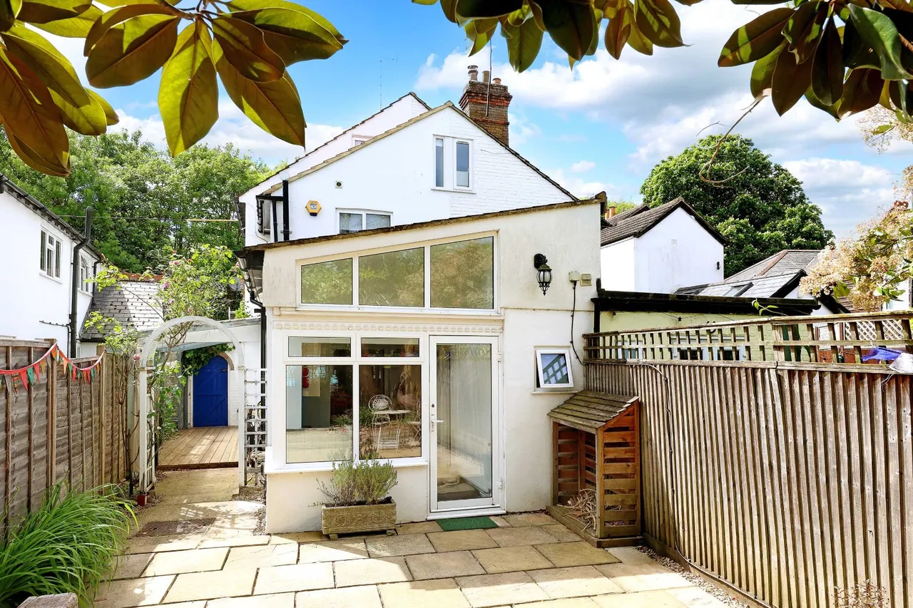 Cores End Road, Bourne End, SL8, photo 18