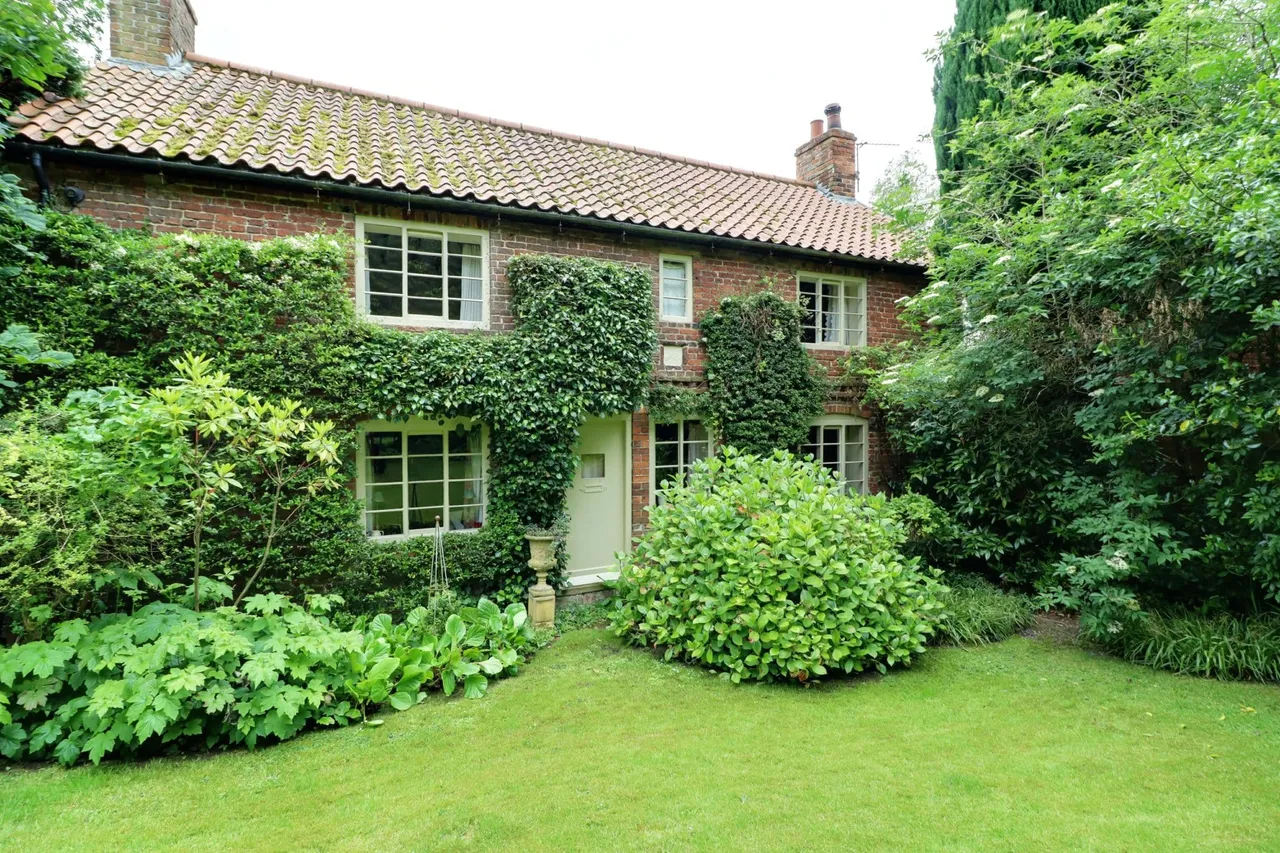 Church Street, Elsham, DN20, photo 33