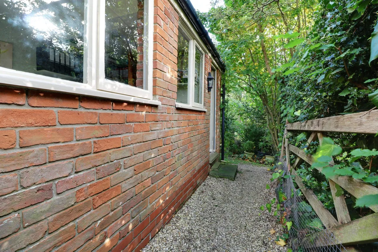 Church Street, Elsham, DN20, photo 34
