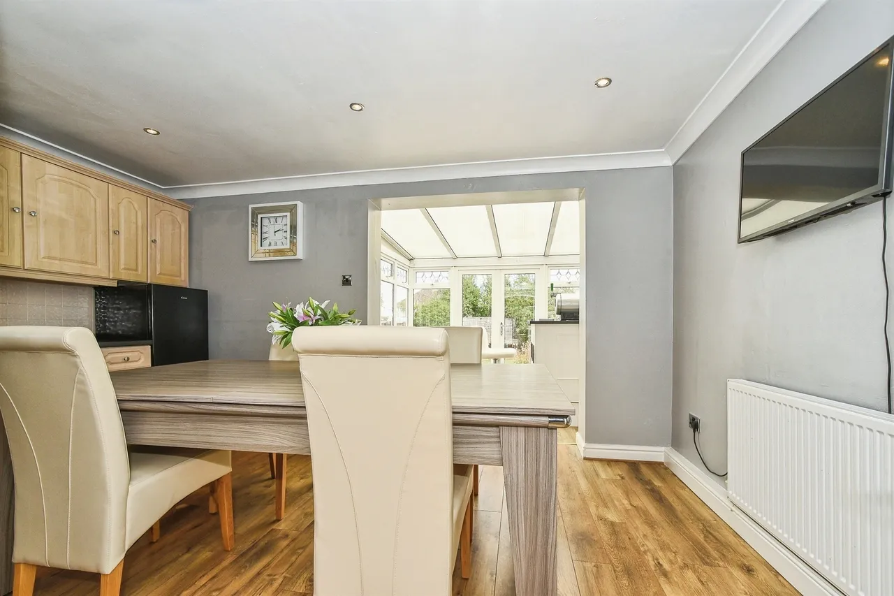 Shipton Grove, Swindon, SN3, photo 6