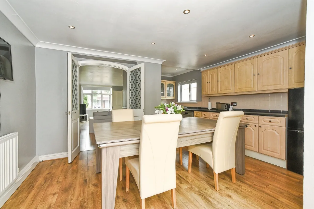 Shipton Grove, Swindon, SN3, photo 4