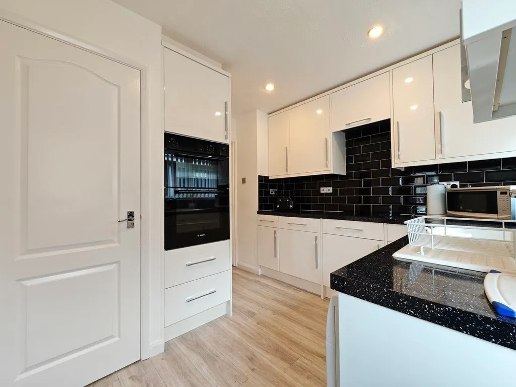 Crosshill Drive, Carlisle CA2 6RS, photo 5