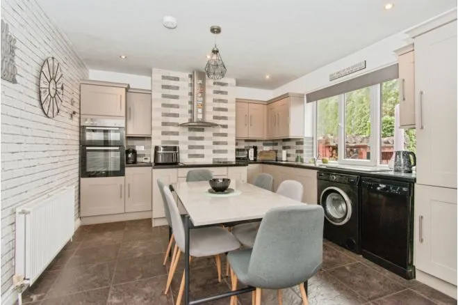 Milton Street, Castleford, WF10, photo 6