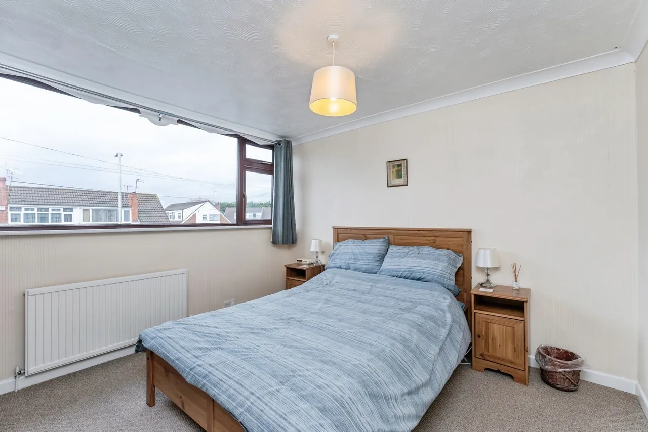 Adam Avenue, Great Sutton, CH66, photo 17
