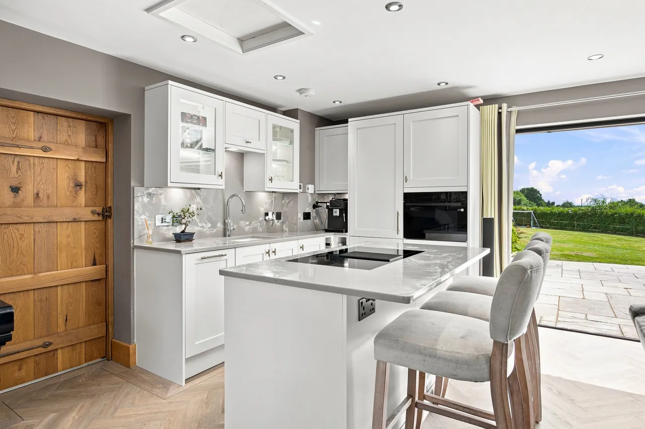 Red Rock Lane, Haigh, photo 13