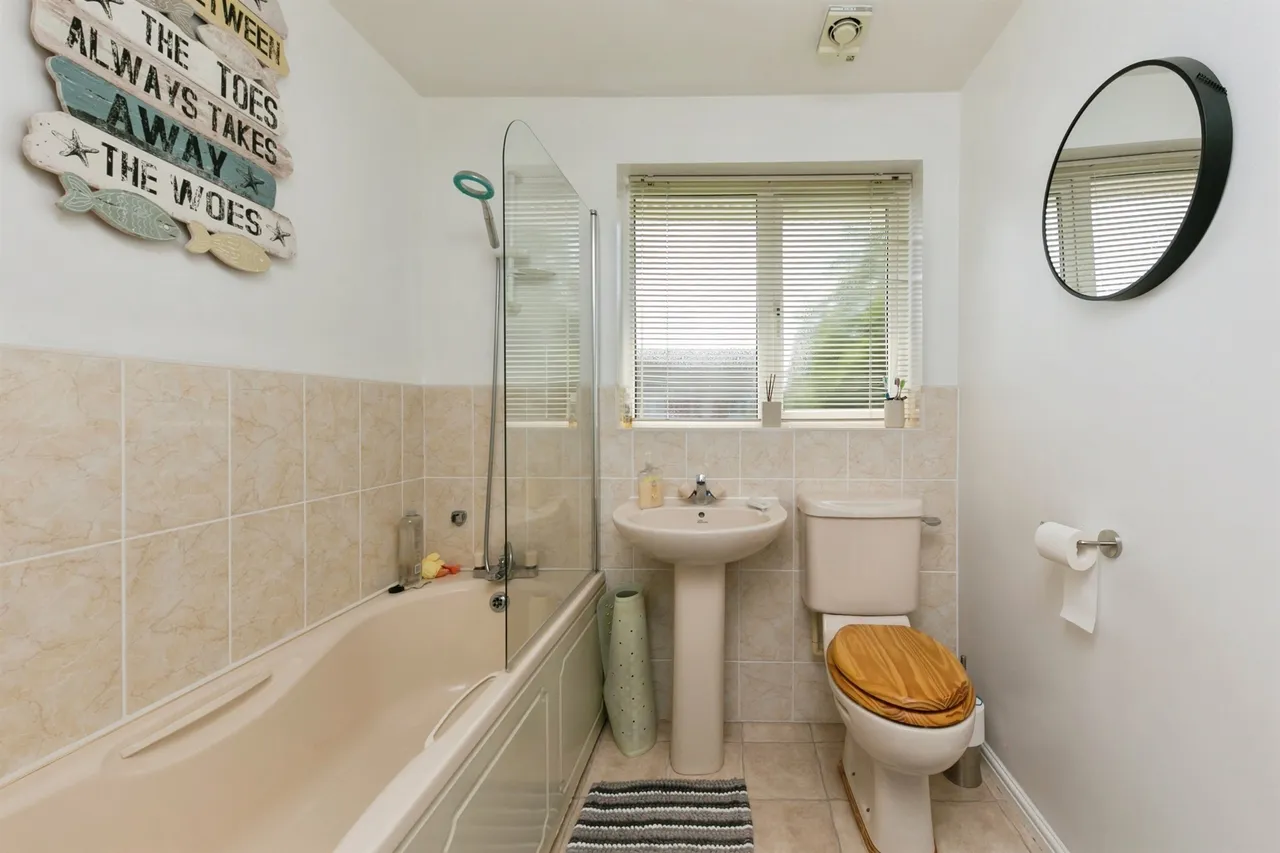 Wentworth Grove, Winsford, CW7, photo 16