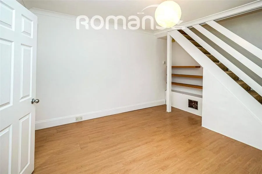 Totteridge Avenue, High Wycombe, HP13, photo 3