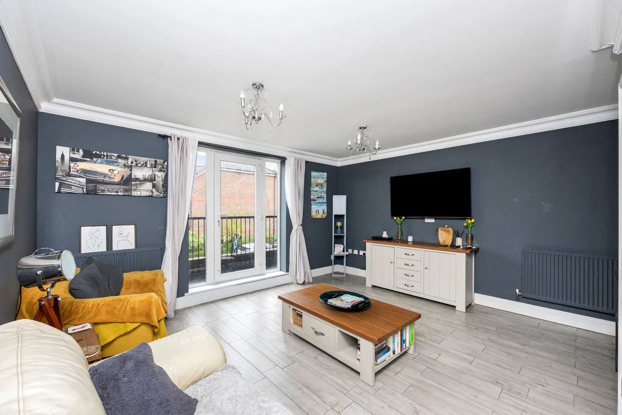 Dew Pond Close, Horsham, RH13, photo 2