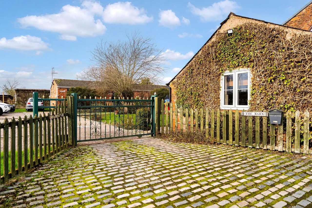 The Barn Ramsbrook Lane, Hale Village, Liverpool, Liverpool, L24 5RP, photo 45