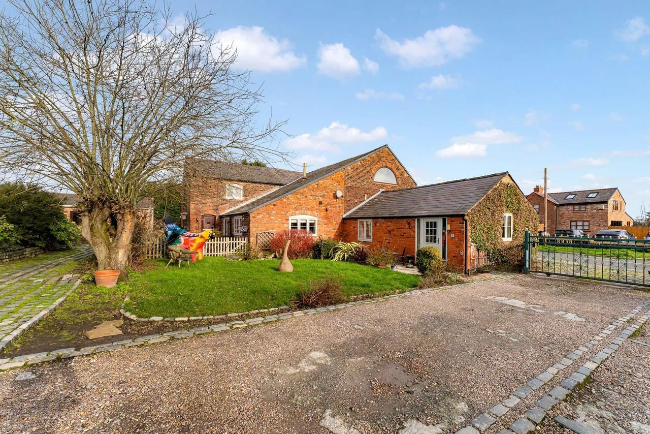 The Barn Ramsbrook Lane, Hale Village, Liverpool, Liverpool, L24 5RP, photo 49