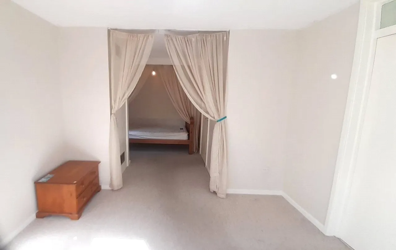 Bowen Court, Wake Green Park, B13, photo 4