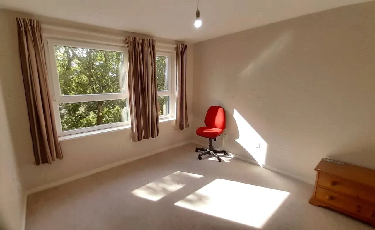 Bowen Court, Wake Green Park, B13, photo 7