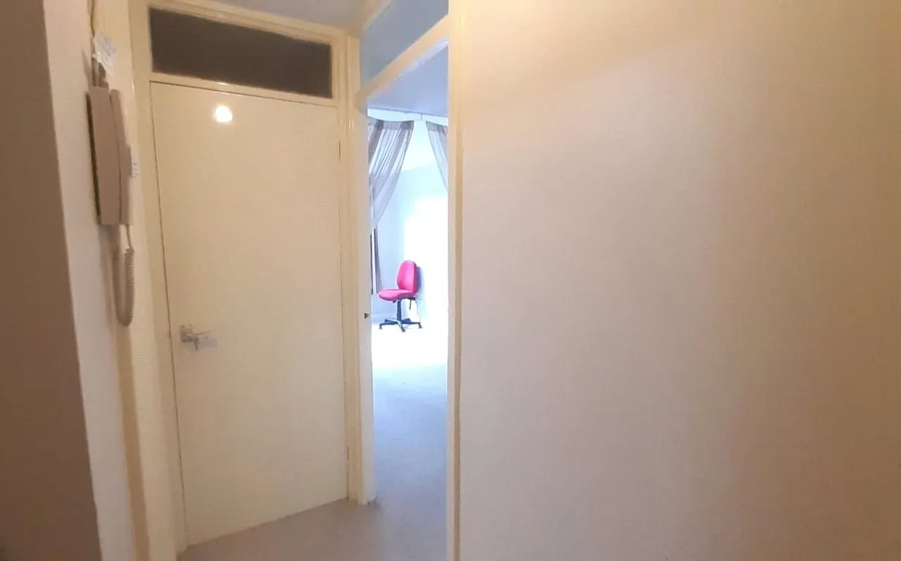Bowen Court, Wake Green Park, B13, photo 3