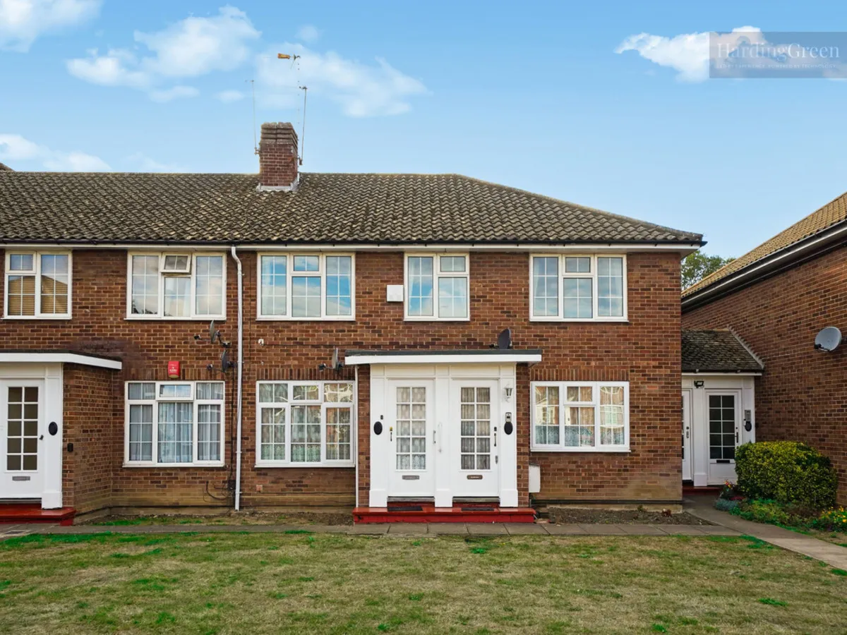 2 bed flat for sale, Magnolia Court, The Mall, HA3
