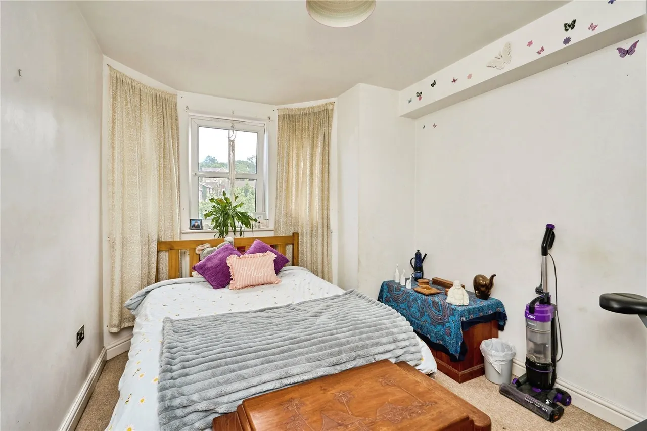 St. Johns Wood Road, Ryde, PO33, photo 4