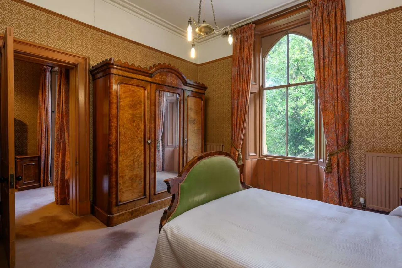 Kinnoull Terrace, Perth, PH2, photo 9