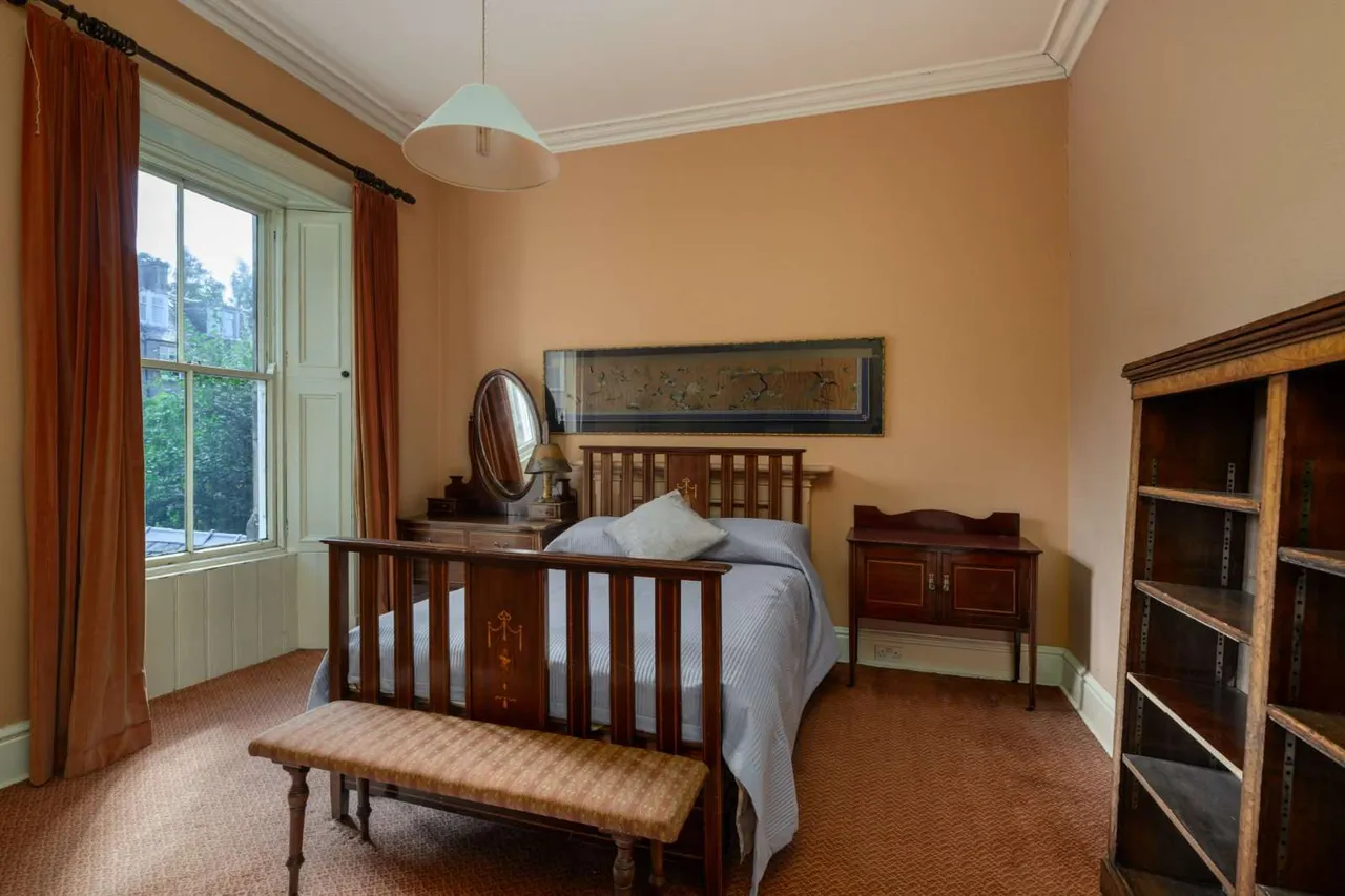 Kinnoull Terrace, Perth, PH2, photo 12