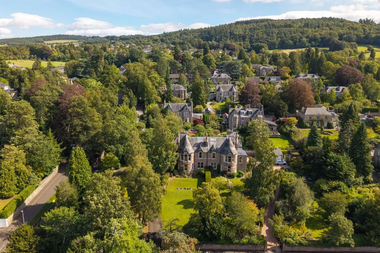 Kinnoull Terrace, Perth, PH2, photo 20