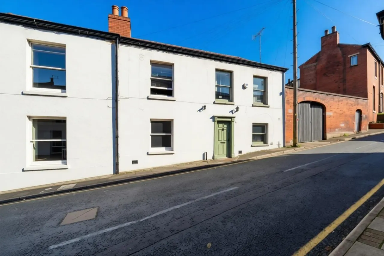 3 bed property for sale, Chapel Street, Congleton