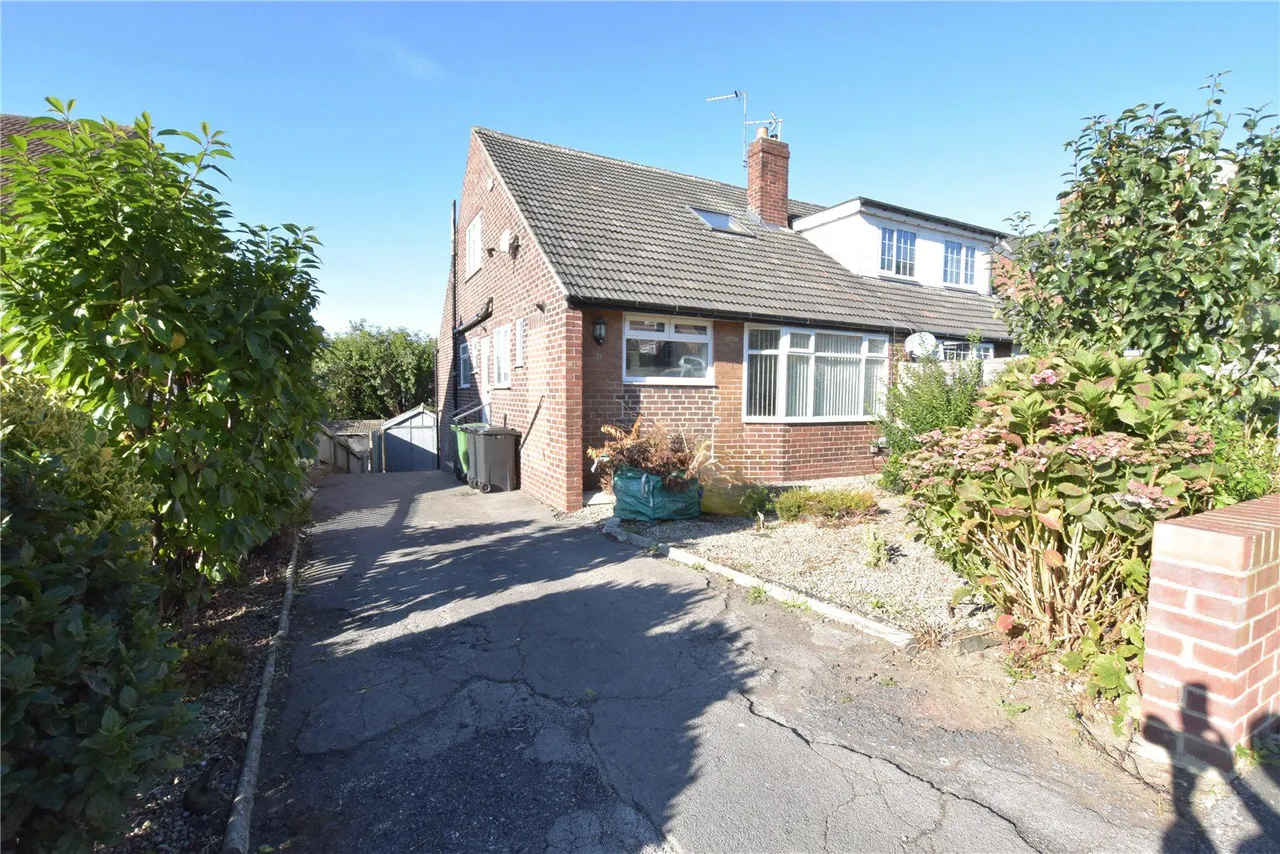 3 bed house for sale, Eden Gardens, Burley, LS4